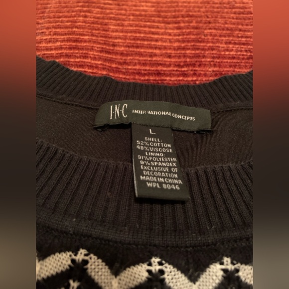 Crochet Mini-Midi Black & Cream Sleeveless Dress - Picture 4 of 16